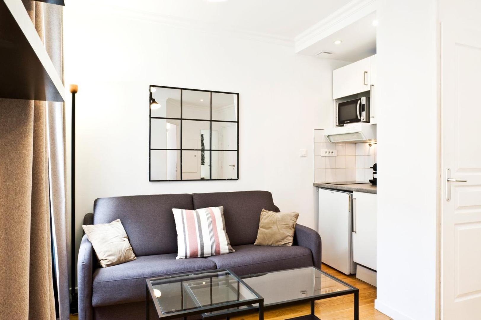 Bluestay 275 - A Paris